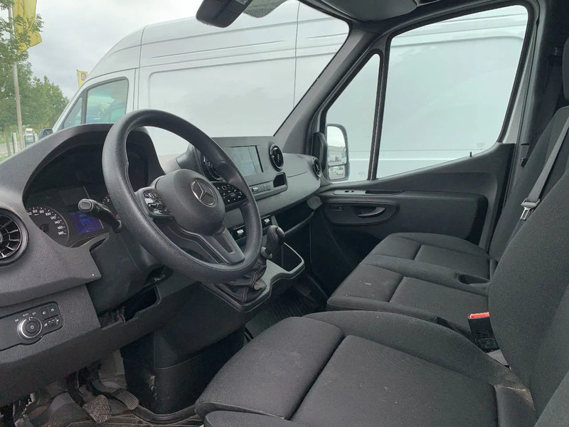 Mercedes-Benz Sprinter 317 CDI*L2H2*360°CAMERA*TEMPOMAT*NAVIGATIE*STOELVERWARMING* - Furgon: slika Mercedes-Benz Sprinter 317 CDI*L2H2*360°CAMERA*TEMPOMAT*NAVIGATIE*STOELVERWARMING* - Furgon Mercedes-Benz Sprinter 317 CDI*L2H2*360°CAMERA*TEMPOMAT*NAVIGATIE*STOELVERWARMING* - Furgon: slika Mercedes-Benz Sprinter 317 CDI*L2H2*360°CAMERA*TEMPOMAT*NAVIGATIE*STOELVERWARMING* - Furgon