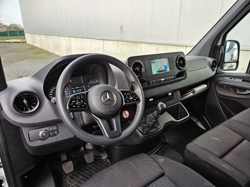Mercedes-Benz Sprinter 317 L2H2*Achteruitrijcamera*360°camera*Zetelverwarming* - Furgon: slika Mercedes-Benz Sprinter 317 L2H2*Achteruitrijcamera*360°camera*Zetelverwarming* - Furgon Mercedes-Benz Sprinter 317 L2H2*Achteruitrijcamera*360°camera*Zetelverwarming* - Furgon: slika Mercedes-Benz Sprinter 317 L2H2*Achteruitrijcamera*360°camera*Zetelverwarming* - Furgon