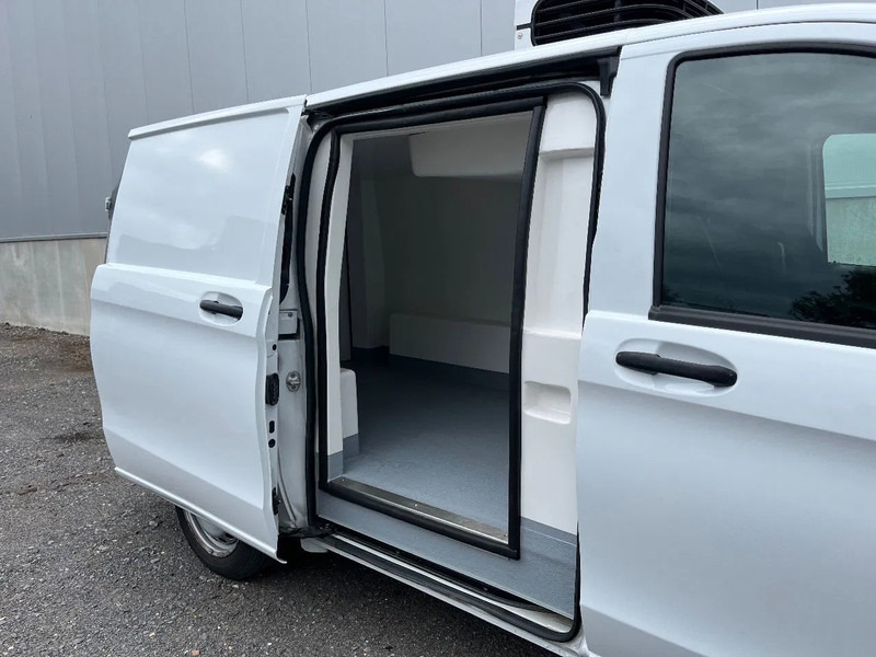 Mercedes-Benz Vito VITO*NACHTKOELING*VRIEZEN-18°*CAMERA*ZIJDEUR - Dostavno vozilo hladnjača: slika Mercedes-Benz Vito VITO*NACHTKOELING*VRIEZEN-18°*CAMERA*ZIJDEUR - Dostavno vozilo hladnjača Mercedes-Benz Vito VITO*NACHTKOELING*VRIEZEN-18°*CAMERA*ZIJDEUR - Dostavno vozilo hladnjača: slika Mercedes-Benz Vito VITO*NACHTKOELING*VRIEZEN-18°*CAMERA*ZIJDEUR - Dostavno vozilo hladnjača
