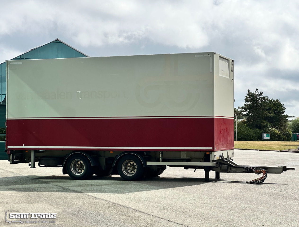 Burg 2 Axle VAN Beurden Isolated BOX TRS Cooling Good Condition Holland-Trailer - Prikolica hladnjača: slika Burg 2 Axle VAN Beurden Isolated BOX TRS Cooling Good Condition Holland-Trailer - Prikolica hladnjača Burg 2 Axle VAN Beurden Isolated BOX TRS Cooling Good Condition Holland-Trailer - Prikolica hladnjača: slika Burg 2 Axle VAN Beurden Isolated BOX TRS Cooling Good Condition Holland-Trailer - Prikolica hladnjača