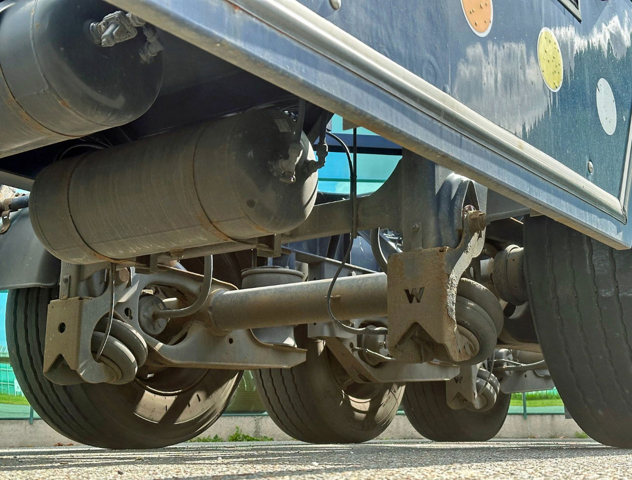 Transporter kontejnera/ Poluprikolica s izmjenjivim sanducima Burg BPO 13-27 Ccxlx 40" Galvanised Super Chassis SAF Axles Disc Brakes 2x Lift Axles 3 Pieces IN Stock Super Condition: slika Transporter kontejnera/ Poluprikolica s izmjenjivim sanducima Burg BPO 13-27 Ccxlx 40" Galvanised Super Chassis SAF Axles Disc Brakes 2x Lift Axles 3 Pieces IN Stock Super Condition