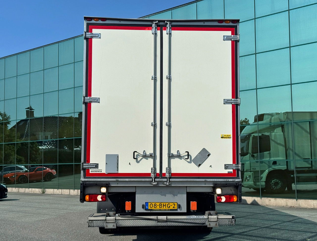 DAF CF 250 Carrier Supra 1150 Multi Temp 561.000 KM Tail Lift NL Truck - Kamion hladnjača: slika DAF CF 250 Carrier Supra 1150 Multi Temp 561.000 KM Tail Lift NL Truck - Kamion hladnjača DAF CF 250 Carrier Supra 1150 Multi Temp 561.000 KM Tail Lift NL Truck - Kamion hladnjača: slika DAF CF 250 Carrier Supra 1150 Multi Temp 561.000 KM Tail Lift NL Truck - Kamion hladnjača