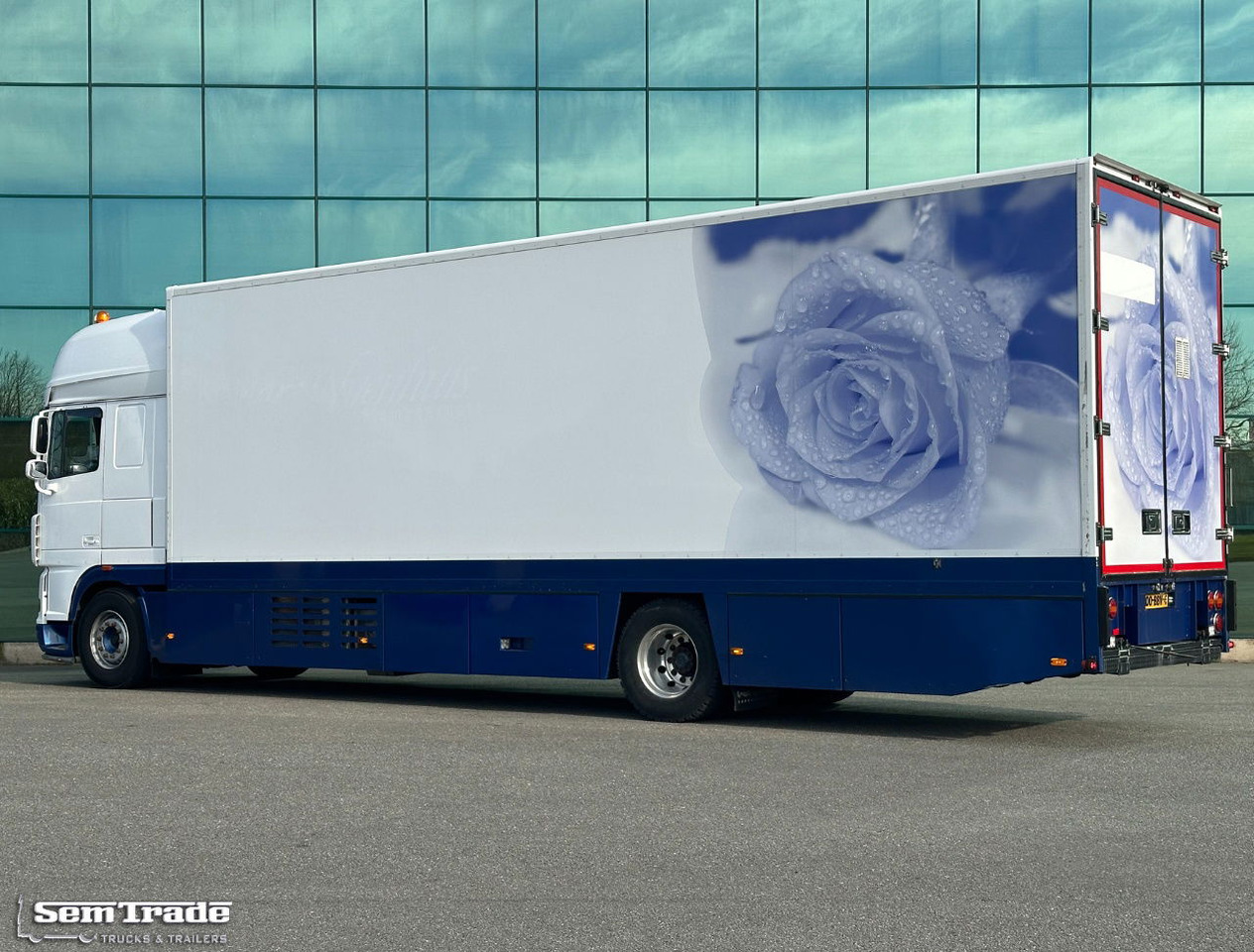 DAF XF 105.460 SSC 7 Karren BAK Bloemen Verkoop Koeling Klep Kachel - Kamion hladnjača: slika DAF XF 105.460 SSC 7 Karren BAK Bloemen Verkoop Koeling Klep Kachel - Kamion hladnjača DAF XF 105.460 SSC 7 Karren BAK Bloemen Verkoop Koeling Klep Kachel - Kamion hladnjača: slika DAF XF 105.460 SSC 7 Karren BAK Bloemen Verkoop Koeling Klep Kachel - Kamion hladnjača