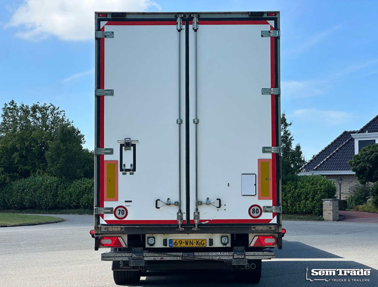 DAF XF 480 FAR SSC 2x Tail Lift 50 CC Trolleys Carrier TRS Iceland Super Condition NL-Combi - Kamion hladnjača: slika DAF XF 480 FAR SSC 2x Tail Lift 50 CC Trolleys Carrier TRS Iceland Super Condition NL-Combi - Kamion hladnjača DAF XF 480 FAR SSC 2x Tail Lift 50 CC Trolleys Carrier TRS Iceland Super Condition NL-Combi - Kamion hladnjača: slika DAF XF 480 FAR SSC 2x Tail Lift 50 CC Trolleys Carrier TRS Iceland Super Condition NL-Combi - Kamion hladnjača