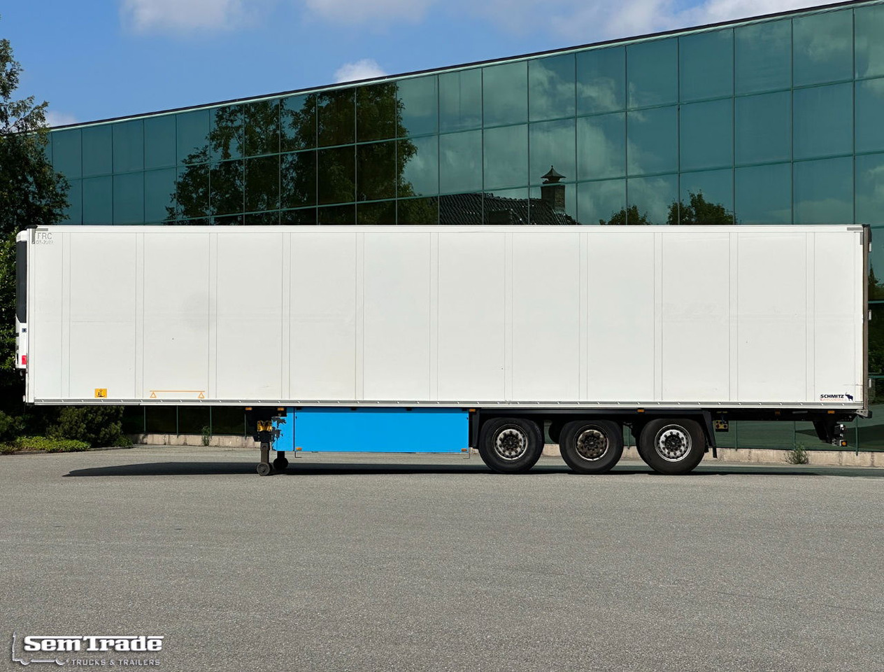 Diversen SCBS3B Thermo King SLXe 300 Lift Axle Holland Trailer 3 Pieces IN Stock - Poluprikolica hladnjača: slika Diversen SCBS3B Thermo King SLXe 300 Lift Axle Holland Trailer 3 Pieces IN Stock - Poluprikolica hladnjača Diversen SCBS3B Thermo King SLXe 300 Lift Axle Holland Trailer 3 Pieces IN Stock - Poluprikolica hladnjača: slika Diversen SCBS3B Thermo King SLXe 300 Lift Axle Holland Trailer 3 Pieces IN Stock - Poluprikolica hladnjača