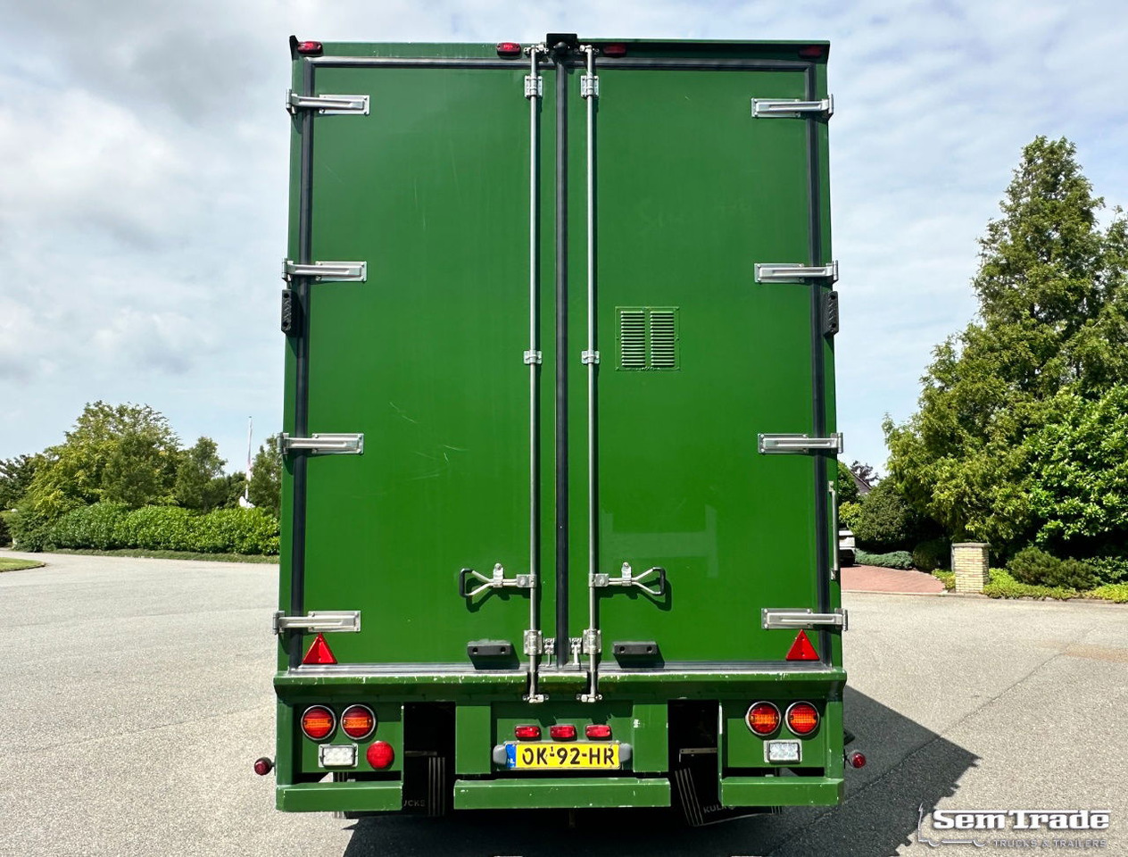 ESVE Theo Mulder Isolated BOX Side Door TRS Cooling Steering Axle TOP Condition NL City Trailer - Poluprikolica hladnjača: slika ESVE Theo Mulder Isolated BOX Side Door TRS Cooling Steering Axle TOP Condition NL City Trailer - Poluprikolica hladnjača ESVE Theo Mulder Isolated BOX Side Door TRS Cooling Steering Axle TOP Condition NL City Trailer - Poluprikolica hladnjača: slika ESVE Theo Mulder Isolated BOX Side Door TRS Cooling Steering Axle TOP Condition NL City Trailer - Poluprikolica hladnjača