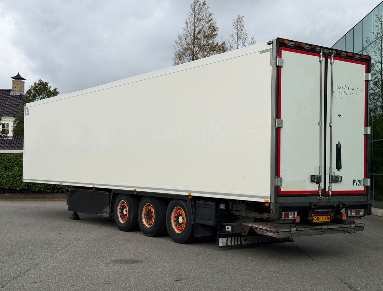 Krone SD Thermo King SLXe Spectrum BI Temp Flower Wide 270 CM High 2.000 KG Lift Disc Brakes NL Trailer - Poluprikolica hladnjača: slika Krone SD Thermo King SLXe Spectrum BI Temp Flower Wide 270 CM High 2.000 KG Lift Disc Brakes NL Trailer - Poluprikolica hladnjača Krone SD Thermo King SLXe Spectrum BI Temp Flower Wide 270 CM High 2.000 KG Lift Disc Brakes NL Trailer - Poluprikolica hladnjača: slika Krone SD Thermo King SLXe Spectrum BI Temp Flower Wide 270 CM High 2.000 KG Lift Disc Brakes NL Trailer - Poluprikolica hladnjača