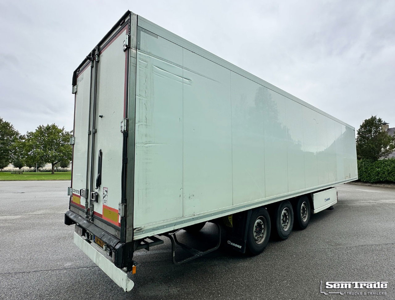 Krone TKS Thermo King SLXe Spectrum BI-Temp Lift Axle Holland-Trailer - Poluprikolica hladnjača: slika Krone TKS Thermo King SLXe Spectrum BI-Temp Lift Axle Holland-Trailer - Poluprikolica hladnjača Krone TKS Thermo King SLXe Spectrum BI-Temp Lift Axle Holland-Trailer - Poluprikolica hladnjača: slika Krone TKS Thermo King SLXe Spectrum BI-Temp Lift Axle Holland-Trailer - Poluprikolica hladnjača