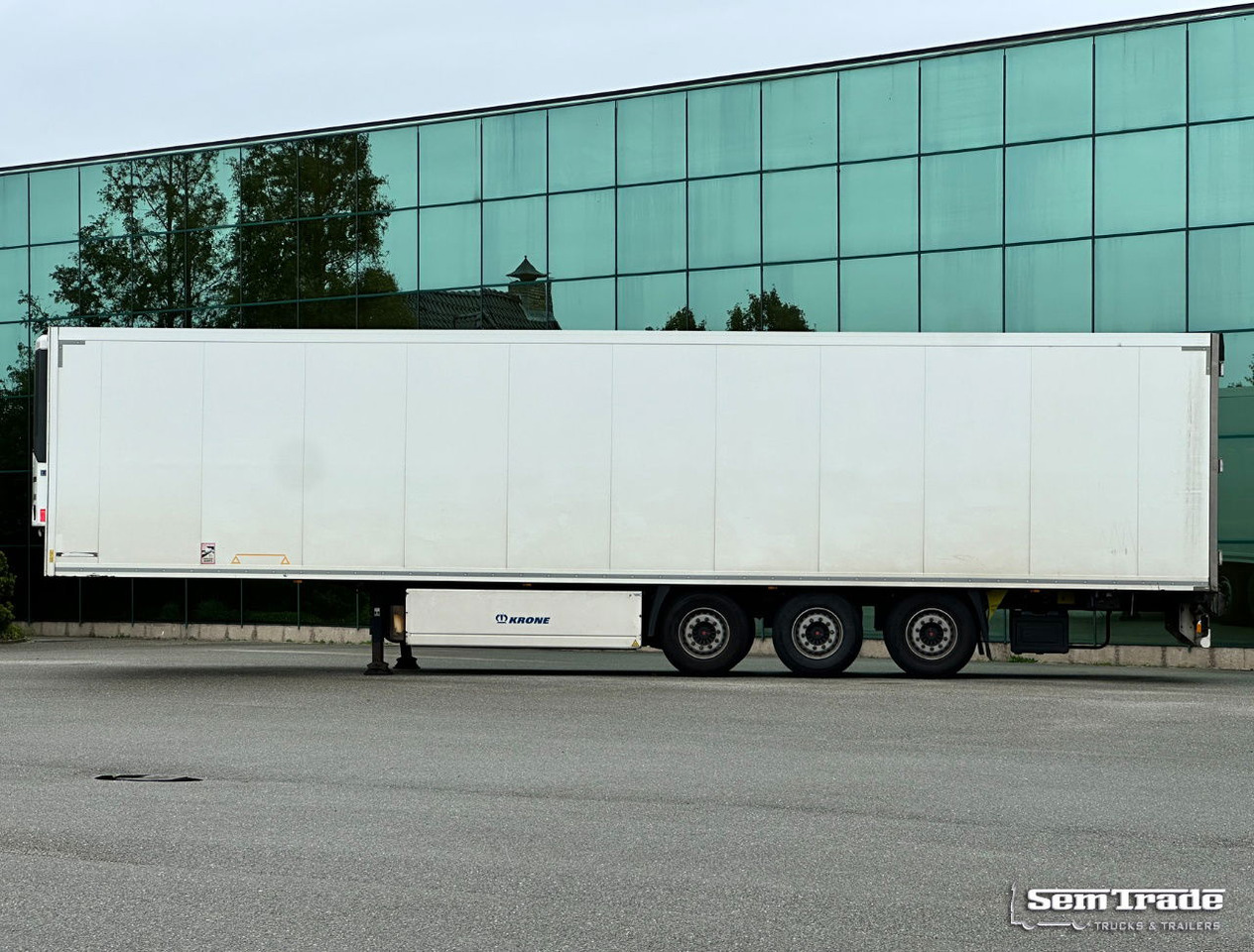 Krone TKS Thermo King SLXe Spectrum BI-Temp Lift Axle Holland-Trailer - Poluprikolica hladnjača: slika Krone TKS Thermo King SLXe Spectrum BI-Temp Lift Axle Holland-Trailer - Poluprikolica hladnjača Krone TKS Thermo King SLXe Spectrum BI-Temp Lift Axle Holland-Trailer - Poluprikolica hladnjača: slika Krone TKS Thermo King SLXe Spectrum BI-Temp Lift Axle Holland-Trailer - Poluprikolica hladnjača