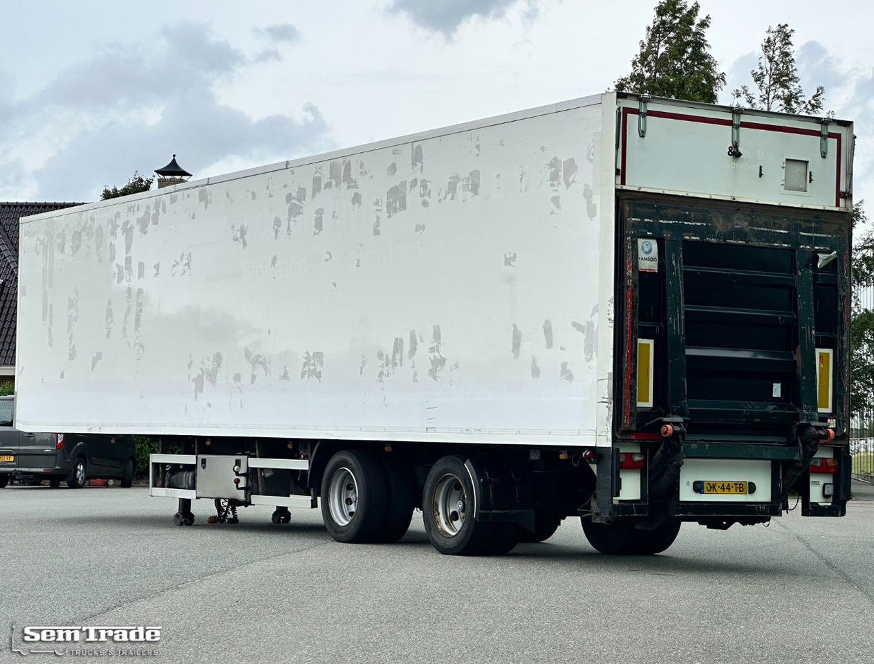 Lamboo T03 Isolated BOX + Heater Steering Axle Lift Axle Tail Lift NL-Trailer - Poluprikolica sa zatvorenim sandukom: slika Lamboo T03 Isolated BOX + Heater Steering Axle Lift Axle Tail Lift NL-Trailer - Poluprikolica sa zatvorenim sandukom Lamboo T03 Isolated BOX + Heater Steering Axle Lift Axle Tail Lift NL-Trailer - Poluprikolica sa zatvorenim sandukom: slika Lamboo T03 Isolated BOX + Heater Steering Axle Lift Axle Tail Lift NL-Trailer - Poluprikolica sa zatvorenim sandukom