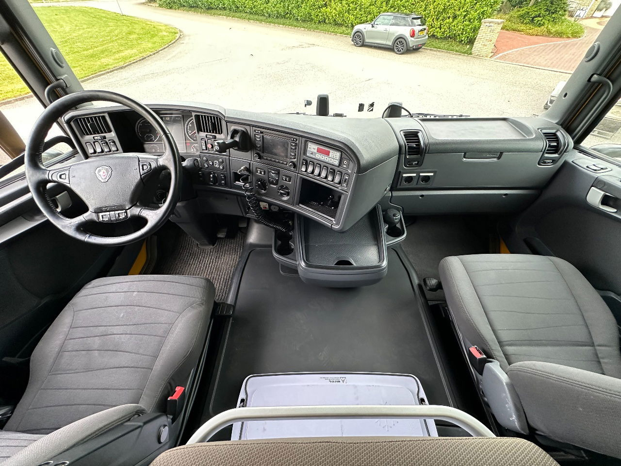 Kamion hladnjača Scania R450 Retarder TRS Cooling Heiwo Isolated Boxes Tail Lift NL-Combi: slika Kamion hladnjača Scania R450 Retarder TRS Cooling Heiwo Isolated Boxes Tail Lift NL-Combi