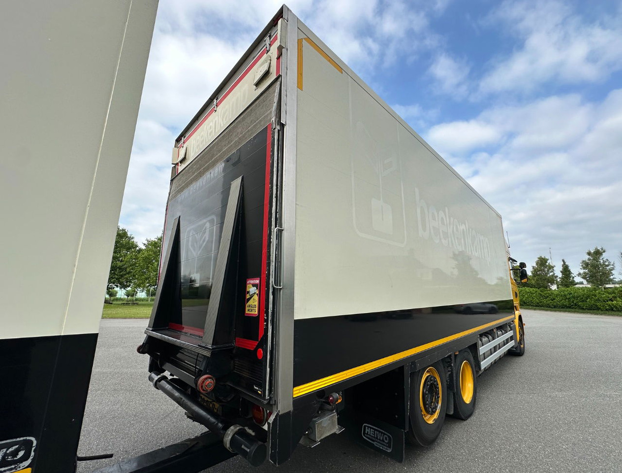 Kamion hladnjača Scania R450 Retarder TRS Cooling Heiwo Isolated Boxes Tail Lift NL-Combi: slika Kamion hladnjača Scania R450 Retarder TRS Cooling Heiwo Isolated Boxes Tail Lift NL-Combi