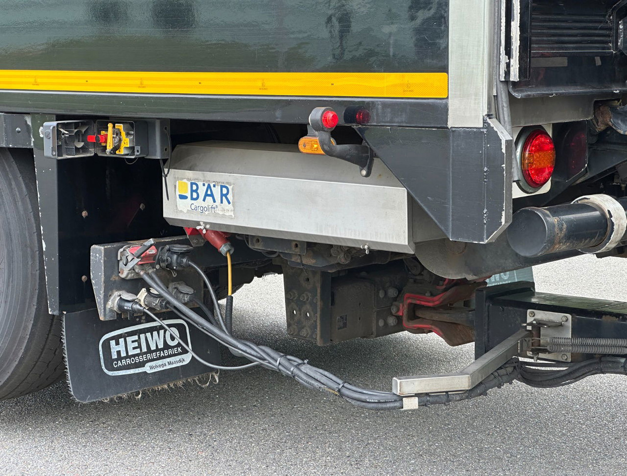 Kamion hladnjača Scania R450 Retarder TRS Cooling Heiwo Isolated Boxes Tail Lift NL-Combi: slika Kamion hladnjača Scania R450 Retarder TRS Cooling Heiwo Isolated Boxes Tail Lift NL-Combi