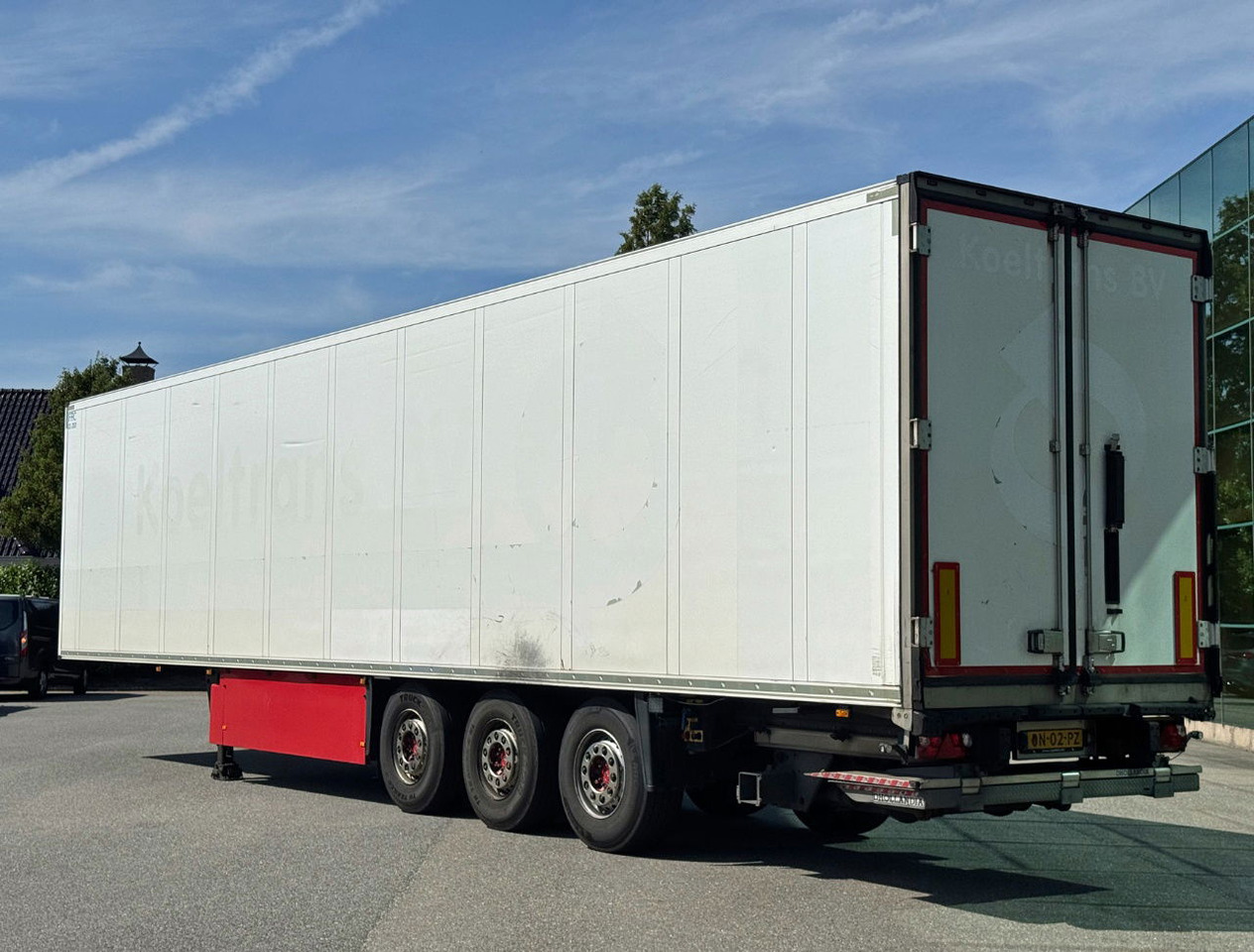 Schmitz Cargobull SCBS3B 270 CM High Flower Wide Liftaxle Tail Lift NL Trailer 6 - Poluprikolica hladnjača: slika Schmitz Cargobull SCBS3B 270 CM High Flower Wide Liftaxle Tail Lift NL Trailer 6 - Poluprikolica hladnjača Schmitz Cargobull SCBS3B 270 CM High Flower Wide Liftaxle Tail Lift NL Trailer 6 - Poluprikolica hladnjača: slika Schmitz Cargobull SCBS3B 270 CM High Flower Wide Liftaxle Tail Lift NL Trailer 6 - Poluprikolica hladnjača
