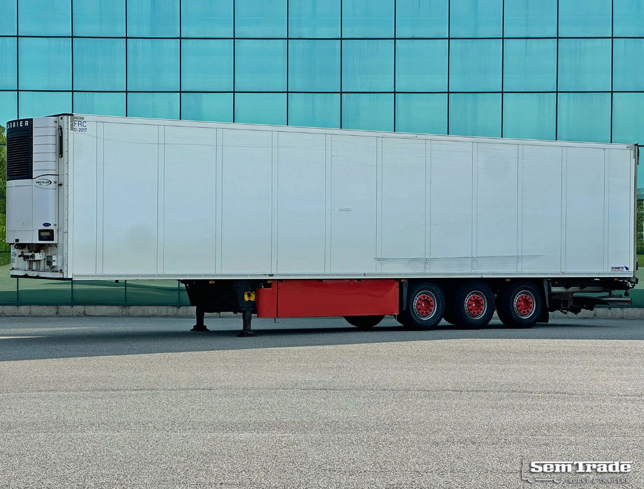 Schmitz Cargobull SKO24 Carrier Vector 1850 2X Lift Axle Flowerwide 270 CM High Holland Trailer - Poluprikolica hladnjača: slika Schmitz Cargobull SKO24 Carrier Vector 1850 2X Lift Axle Flowerwide 270 CM High Holland Trailer - Poluprikolica hladnjača Schmitz Cargobull SKO24 Carrier Vector 1850 2X Lift Axle Flowerwide 270 CM High Holland Trailer - Poluprikolica hladnjača: slika Schmitz Cargobull SKO24 Carrier Vector 1850 2X Lift Axle Flowerwide 270 CM High Holland Trailer - Poluprikolica hladnjača