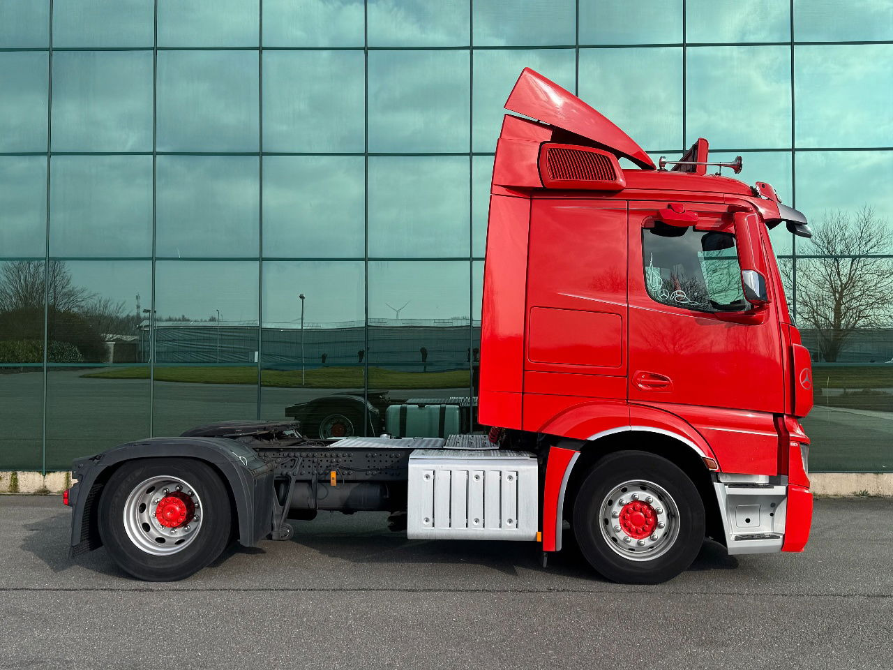 Mercedes-Benz Actros 1842 Full AIR Only 416.000 KM Euro 6 TOP Condition NL Truck - Tegljač: slika Mercedes-Benz Actros 1842 Full AIR Only 416.000 KM Euro 6 TOP Condition NL Truck - Tegljač Mercedes-Benz Actros 1842 Full AIR Only 416.000 KM Euro 6 TOP Condition NL Truck - Tegljač: slika Mercedes-Benz Actros 1842 Full AIR Only 416.000 KM Euro 6 TOP Condition NL Truck - Tegljač