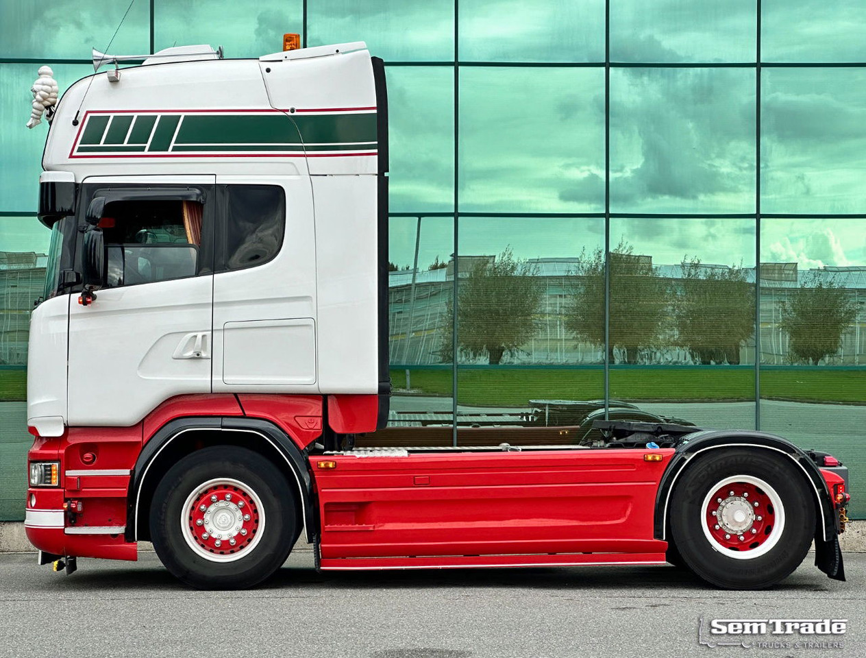 Scania R580 V8 Topline King OF THE Road Retarder Full AIR Special Interior 2X Tanks Super Condition - Tegljač: slika Scania R580 V8 Topline King OF THE Road Retarder Full AIR Special Interior 2X Tanks Super Condition - Tegljač Scania R580 V8 Topline King OF THE Road Retarder Full AIR Special Interior 2X Tanks Super Condition - Tegljač: slika Scania R580 V8 Topline King OF THE Road Retarder Full AIR Special Interior 2X Tanks Super Condition - Tegljač