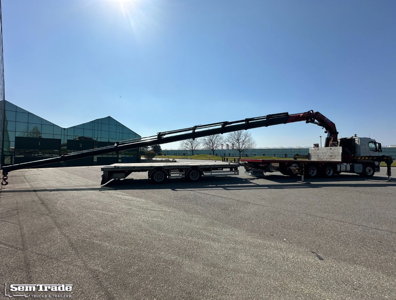 Volvo FMX 540 8X4 HMF 6020 K8 Kraan 231.000 KM + 2023 Sterk Trailer Super Condit - Kamion s kranom: slika Volvo FMX 540 8X4 HMF 6020 K8 Kraan 231.000 KM + 2023 Sterk Trailer Super Condit - Kamion s kranom Volvo FMX 540 8X4 HMF 6020 K8 Kraan 231.000 KM + 2023 Sterk Trailer Super Condit - Kamion s kranom: slika Volvo FMX 540 8X4 HMF 6020 K8 Kraan 231.000 KM + 2023 Sterk Trailer Super Condit - Kamion s kranom