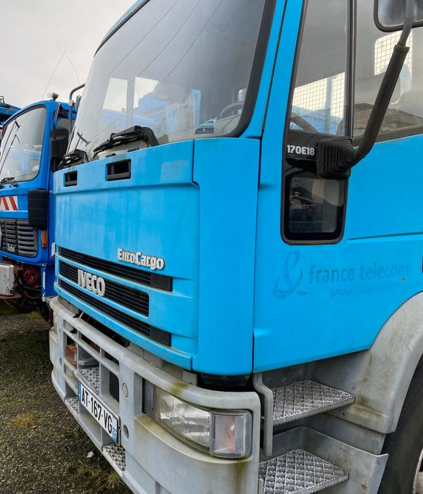Camion Porte tourets Renault ,Iveco ,etc - Utovarivač s proklizavajućim upravljanjem: slika Camion Porte tourets Renault ,Iveco ,etc - Utovarivač s proklizavajućim upravljanjem Camion Porte tourets Renault ,Iveco ,etc - Utovarivač s proklizavajućim upravljanjem: slika Camion Porte tourets Renault ,Iveco ,etc - Utovarivač s proklizavajućim upravljanjem