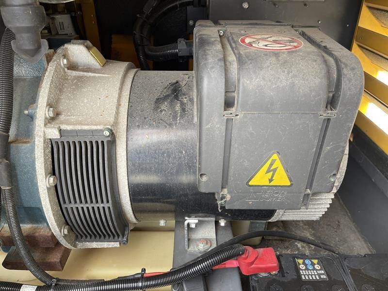 Generatorski set Atlas-Copco QAS 40 KD: slika Generatorski set Atlas-Copco QAS 40 KD Generatorski set Atlas-Copco QAS 40 KD: slika Generatorski set Atlas-Copco QAS 40 KD