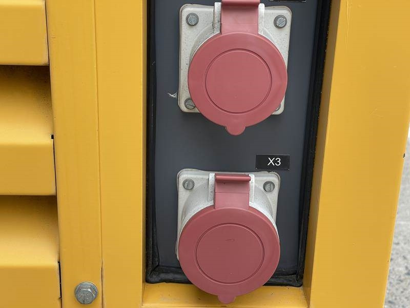 Generatorski set Atlas-Copco QAS 40 KD: slika Generatorski set Atlas-Copco QAS 40 KD Generatorski set Atlas-Copco QAS 40 KD: slika Generatorski set Atlas-Copco QAS 40 KD