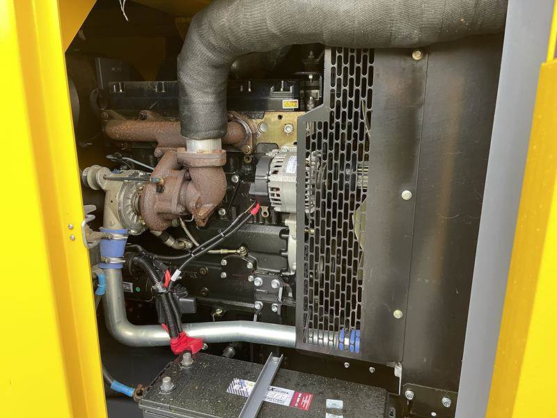 Atlas-Copco QAS 80 - Generatorski set: slika Atlas-Copco QAS 80 - Generatorski set Atlas-Copco QAS 80 - Generatorski set: slika Atlas-Copco QAS 80 - Generatorski set