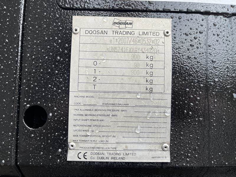 Doosan 7 / 41 - N - Zračni kompresor: slika Doosan 7 / 41 - N - Zračni kompresor Doosan 7 / 41 - N - Zračni kompresor: slika Doosan 7 / 41 - N - Zračni kompresor