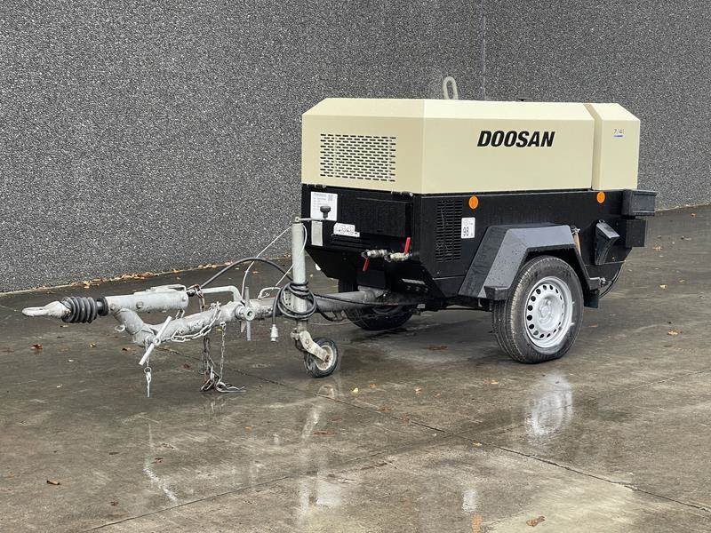 Doosan 7 / 41 - N - Zračni kompresor: slika Doosan 7 / 41 - N - Zračni kompresor Doosan 7 / 41 - N - Zračni kompresor: slika Doosan 7 / 41 - N - Zračni kompresor