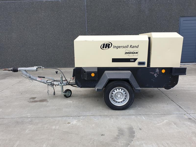 Doosan 7 / 51 - Zračni kompresor: slika Doosan 7 / 51 - Zračni kompresor Doosan 7 / 51 - Zračni kompresor: slika Doosan 7 / 51 - Zračni kompresor