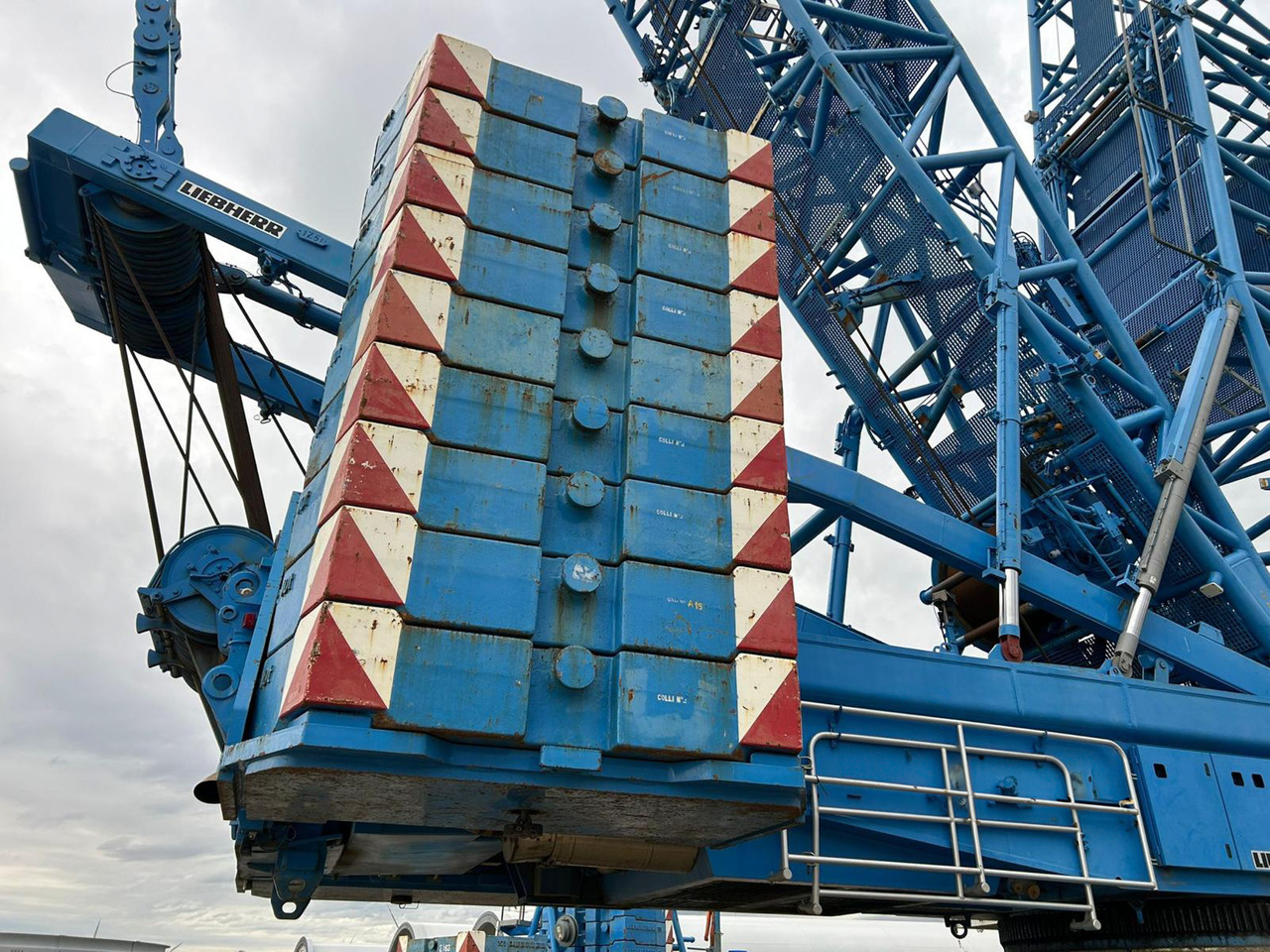 LIEBHERR LR 1600-2 - Dizalica gusjeničar: slika LIEBHERR LR 1600-2 - Dizalica gusjeničar LIEBHERR LR 1600-2 - Dizalica gusjeničar: slika LIEBHERR LR 1600-2 - Dizalica gusjeničar