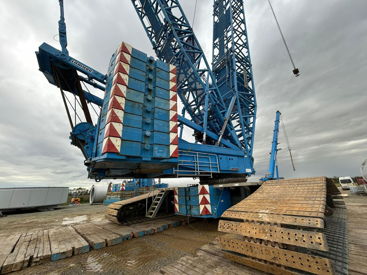 LIEBHERR LR 1600-2 - Dizalica gusjeničar: slika LIEBHERR LR 1600-2 - Dizalica gusjeničar LIEBHERR LR 1600-2 - Dizalica gusjeničar: slika LIEBHERR LR 1600-2 - Dizalica gusjeničar