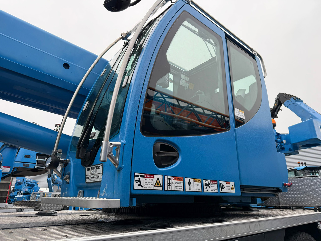 LIEBHERR LTM 1030-2.1 - Autodizalica: slika LIEBHERR LTM 1030-2.1 - Autodizalica LIEBHERR LTM 1030-2.1 - Autodizalica: slika LIEBHERR LTM 1030-2.1 - Autodizalica