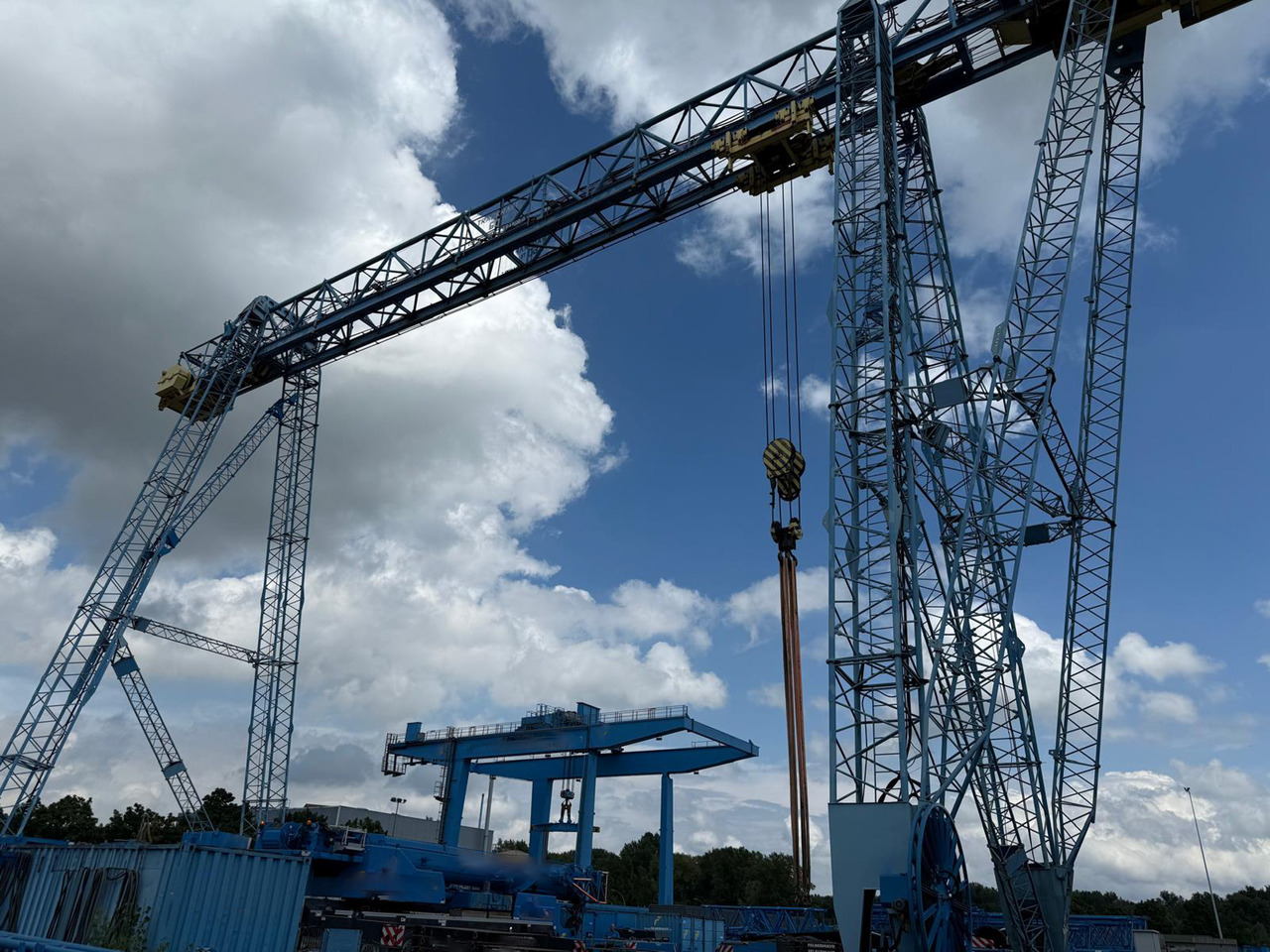 Voest Alpine P22 - Portalna dizalica: slika Voest Alpine P22 - Portalna dizalica Voest Alpine P22 - Portalna dizalica: slika Voest Alpine P22 - Portalna dizalica