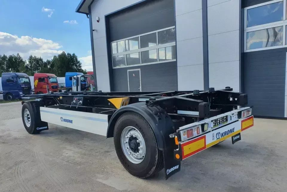 Krone PRZYCZEPA KRONE BDF - Transporter kontejnera/ Prikolica s izmjenjivim sanducima: slika Krone PRZYCZEPA KRONE BDF - Transporter kontejnera/ Prikolica s izmjenjivim sanducima Krone PRZYCZEPA KRONE BDF - Transporter kontejnera/ Prikolica s izmjenjivim sanducima: slika Krone PRZYCZEPA KRONE BDF - Transporter kontejnera/ Prikolica s izmjenjivim sanducima