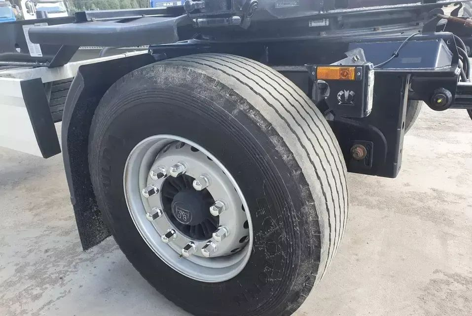 Krone PRZYCZEPA KRONE BDF - Transporter kontejnera/ Prikolica s izmjenjivim sanducima: slika Krone PRZYCZEPA KRONE BDF - Transporter kontejnera/ Prikolica s izmjenjivim sanducima Krone PRZYCZEPA KRONE BDF - Transporter kontejnera/ Prikolica s izmjenjivim sanducima: slika Krone PRZYCZEPA KRONE BDF - Transporter kontejnera/ Prikolica s izmjenjivim sanducima