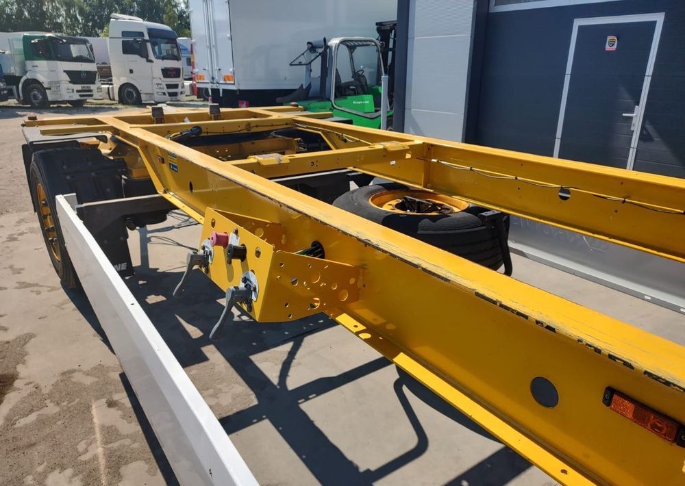 Krone Przyczepa BDF Krone - Transporter kontejnera/ Prikolica s izmjenjivim sanducima: slika Krone Przyczepa BDF Krone - Transporter kontejnera/ Prikolica s izmjenjivim sanducima Krone Przyczepa BDF Krone - Transporter kontejnera/ Prikolica s izmjenjivim sanducima: slika Krone Przyczepa BDF Krone - Transporter kontejnera/ Prikolica s izmjenjivim sanducima