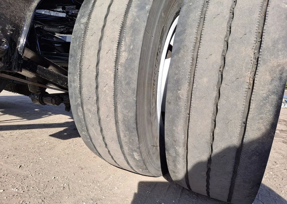 Krone Przyczepa Krone BDF 2017r - Transporter kontejnera/ Prikolica s izmjenjivim sanducima: slika Krone Przyczepa Krone BDF 2017r - Transporter kontejnera/ Prikolica s izmjenjivim sanducima Krone Przyczepa Krone BDF 2017r - Transporter kontejnera/ Prikolica s izmjenjivim sanducima: slika Krone Przyczepa Krone BDF 2017r - Transporter kontejnera/ Prikolica s izmjenjivim sanducima