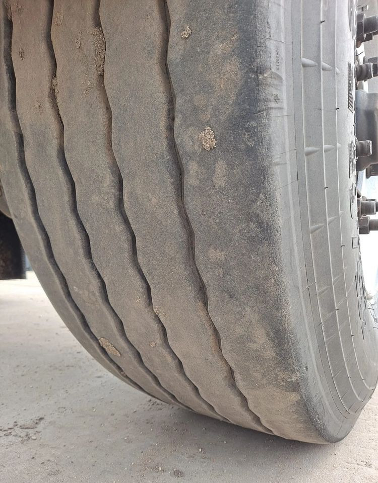 Krone Przyczepa Krone BDF - Transporter kontejnera/ Prikolica s izmjenjivim sanducima: slika Krone Przyczepa Krone BDF - Transporter kontejnera/ Prikolica s izmjenjivim sanducima Krone Przyczepa Krone BDF - Transporter kontejnera/ Prikolica s izmjenjivim sanducima: slika Krone Przyczepa Krone BDF - Transporter kontejnera/ Prikolica s izmjenjivim sanducima