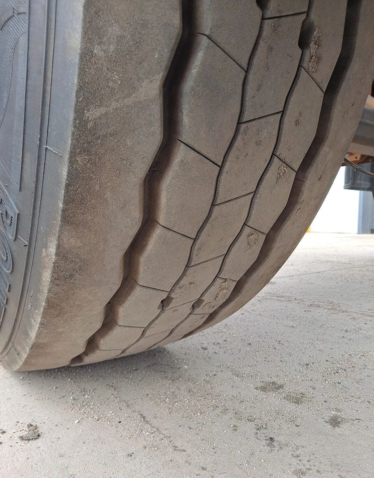 Krone Przyczepa Krone BDF - Transporter kontejnera/ Prikolica s izmjenjivim sanducima: slika Krone Przyczepa Krone BDF - Transporter kontejnera/ Prikolica s izmjenjivim sanducima Krone Przyczepa Krone BDF - Transporter kontejnera/ Prikolica s izmjenjivim sanducima: slika Krone Przyczepa Krone BDF - Transporter kontejnera/ Prikolica s izmjenjivim sanducima