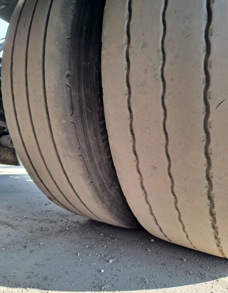 Krone Przyczepa Tandem - Transporter kontejnera/ Prikolica s izmjenjivim sanducima: slika Krone Przyczepa Tandem - Transporter kontejnera/ Prikolica s izmjenjivim sanducima Krone Przyczepa Tandem - Transporter kontejnera/ Prikolica s izmjenjivim sanducima: slika Krone Przyczepa Tandem - Transporter kontejnera/ Prikolica s izmjenjivim sanducima