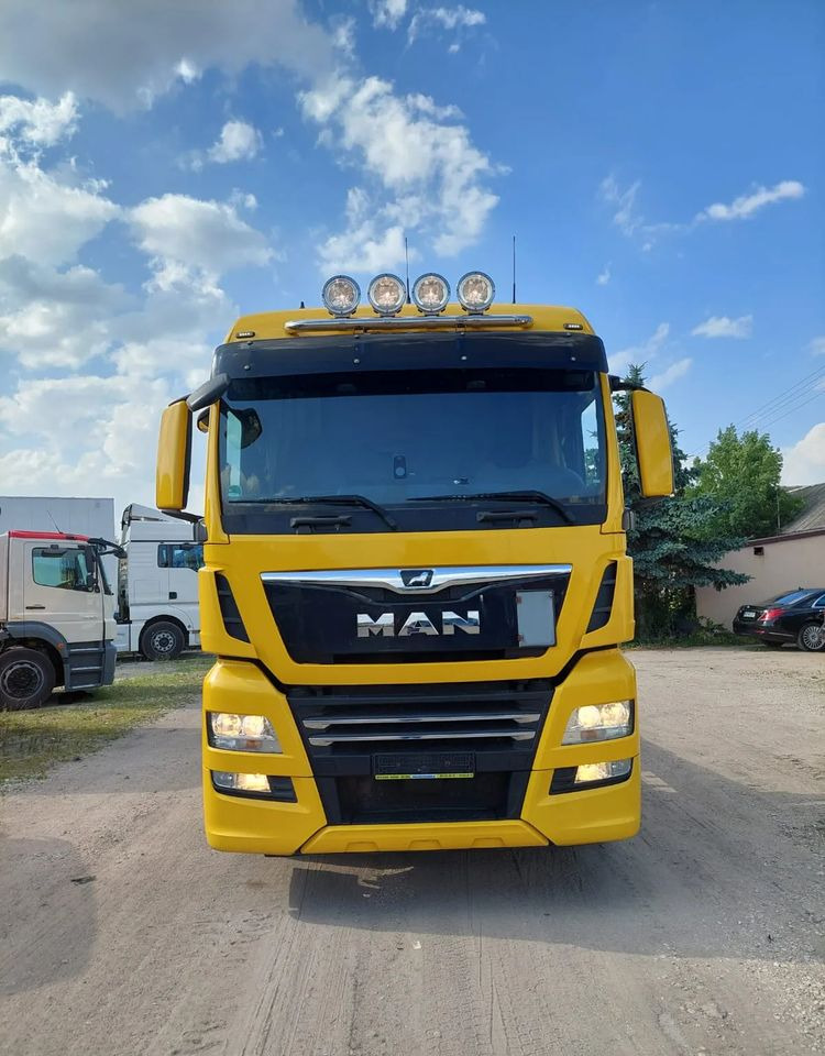 MAN TGX 26-500 Hakowiec oś skrętna - Kamion s kukastom dizalicom: slika MAN TGX 26-500 Hakowiec oś skrętna - Kamion s kukastom dizalicom MAN TGX 26-500 Hakowiec oś skrętna - Kamion s kukastom dizalicom: slika MAN TGX 26-500 Hakowiec oś skrętna - Kamion s kukastom dizalicom