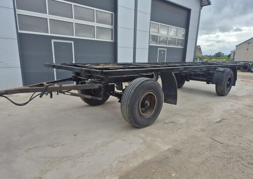 Schmitz Cargobull Przyczepa Krone na resorze - Prikolica-šasija: slika Schmitz Cargobull Przyczepa Krone na resorze - Prikolica-šasija Schmitz Cargobull Przyczepa Krone na resorze - Prikolica-šasija: slika Schmitz Cargobull Przyczepa Krone na resorze - Prikolica-šasija