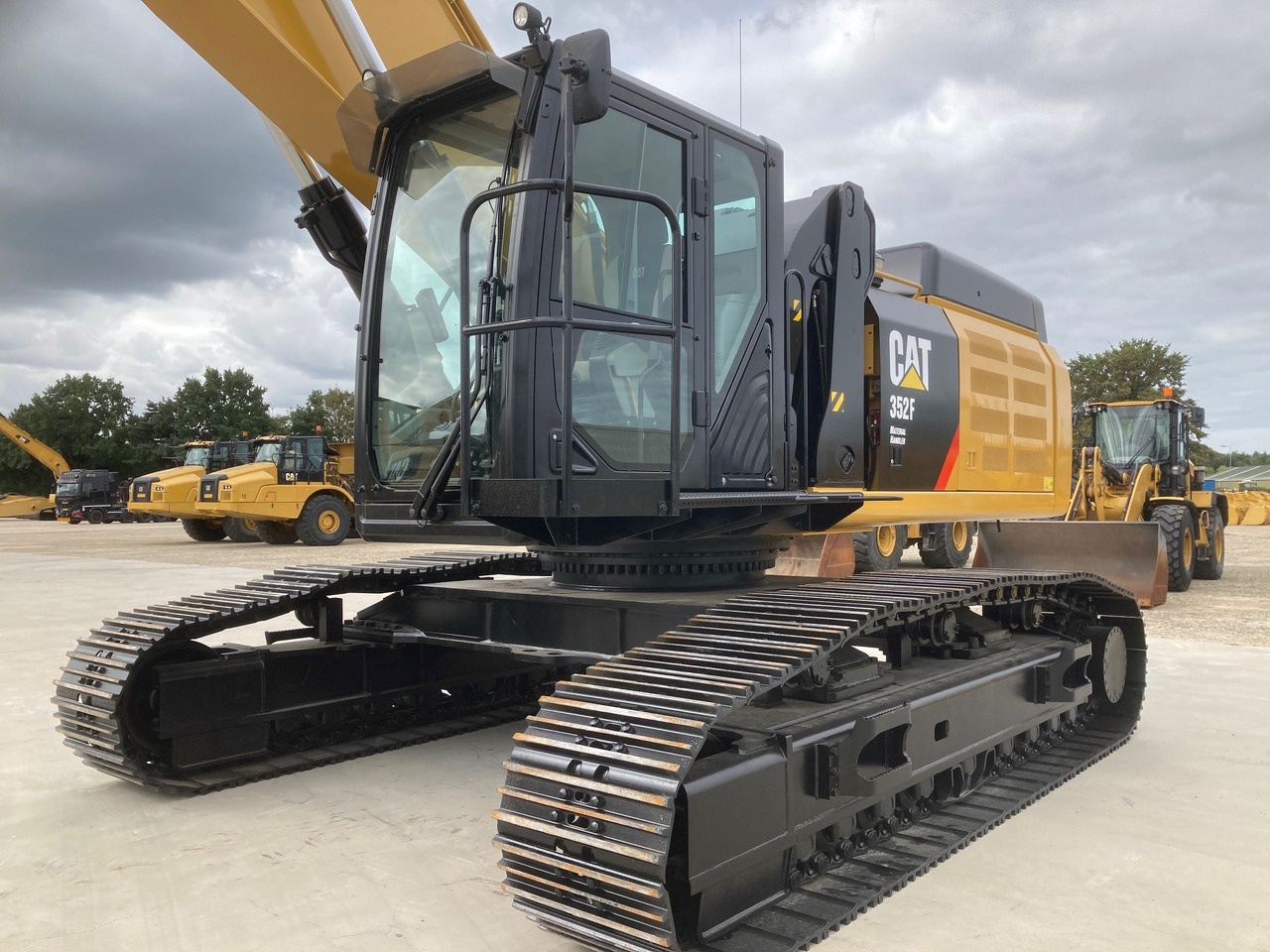 CATERPILLAR 352F Material Handler - Stroj za rukovanje otpadom: slika CATERPILLAR 352F Material Handler - Stroj za rukovanje otpadom CATERPILLAR 352F Material Handler - Stroj za rukovanje otpadom: slika CATERPILLAR 352F Material Handler - Stroj za rukovanje otpadom