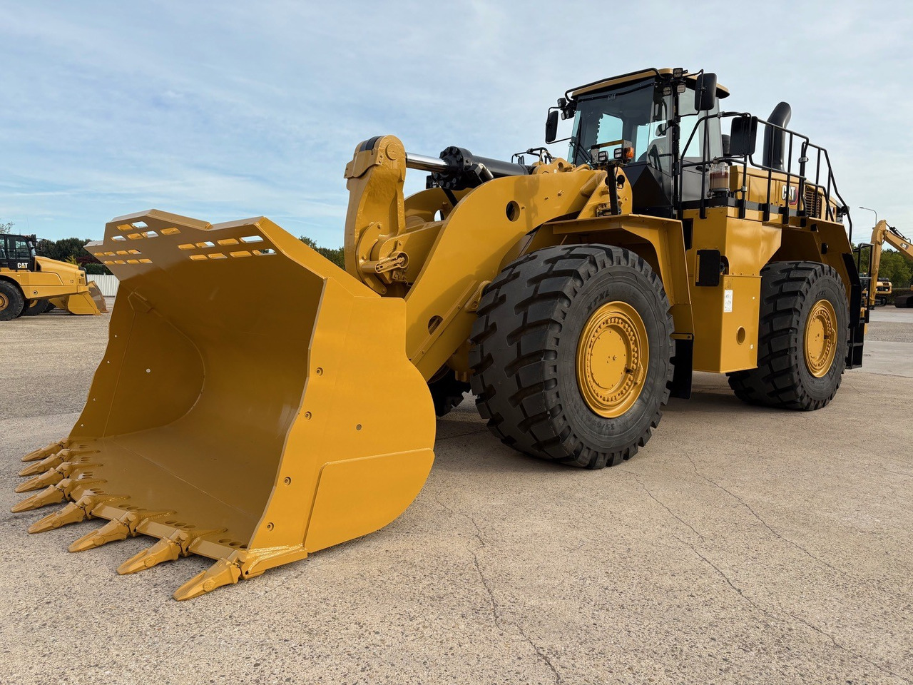 CATERPILLAR 988K - Utovarivač na kotačima: slika CATERPILLAR 988K - Utovarivač na kotačima CATERPILLAR 988K - Utovarivač na kotačima: slika CATERPILLAR 988K - Utovarivač na kotačima