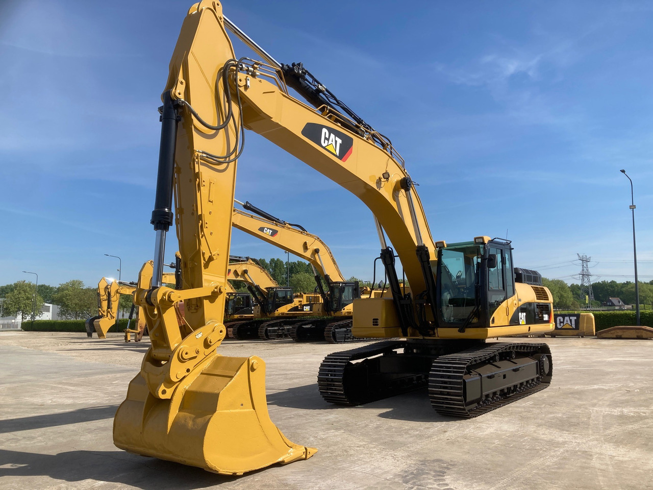 Caterpillar 330DL - Bager gusjeničar: slika caterpillar 330DL - Bager gusjeničar Caterpillar 330DL - Bager gusjeničar: slika caterpillar 330DL - Bager gusjeničar