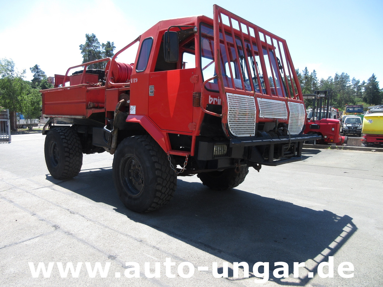 BRIMONT PM ETR Feuerwehr 4x4x4 AHK verwindbarer Rahmen Off-Road Winde Kriechgang - Vatrogasno vozilo: slika BRIMONT PM ETR Feuerwehr 4x4x4 AHK verwindbarer Rahmen Off-Road Winde Kriechgang - Vatrogasno vozilo BRIMONT PM ETR Feuerwehr 4x4x4 AHK verwindbarer Rahmen Off-Road Winde Kriechgang - Vatrogasno vozilo: slika BRIMONT PM ETR Feuerwehr 4x4x4 AHK verwindbarer Rahmen Off-Road Winde Kriechgang - Vatrogasno vozilo