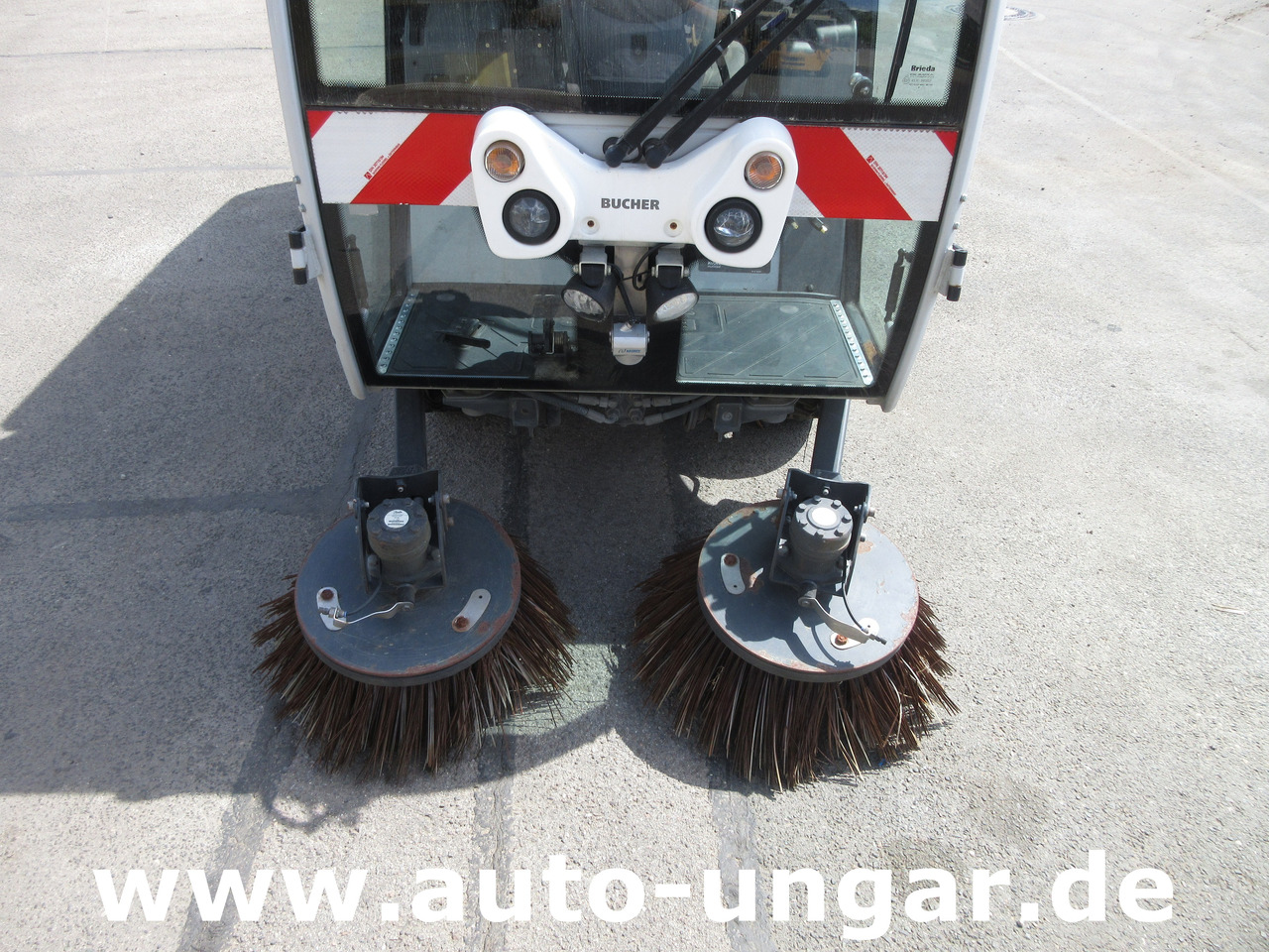 BUCHER CityCat CC1000 ERSATZTEILTRÄGER Kehrmaschine SPAREPARTS - Cestovna čistilica: slika BUCHER CityCat CC1000 ERSATZTEILTRÄGER Kehrmaschine SPAREPARTS - Cestovna čistilica BUCHER CityCat CC1000 ERSATZTEILTRÄGER Kehrmaschine SPAREPARTS - Cestovna čistilica: slika BUCHER CityCat CC1000 ERSATZTEILTRÄGER Kehrmaschine SPAREPARTS - Cestovna čistilica