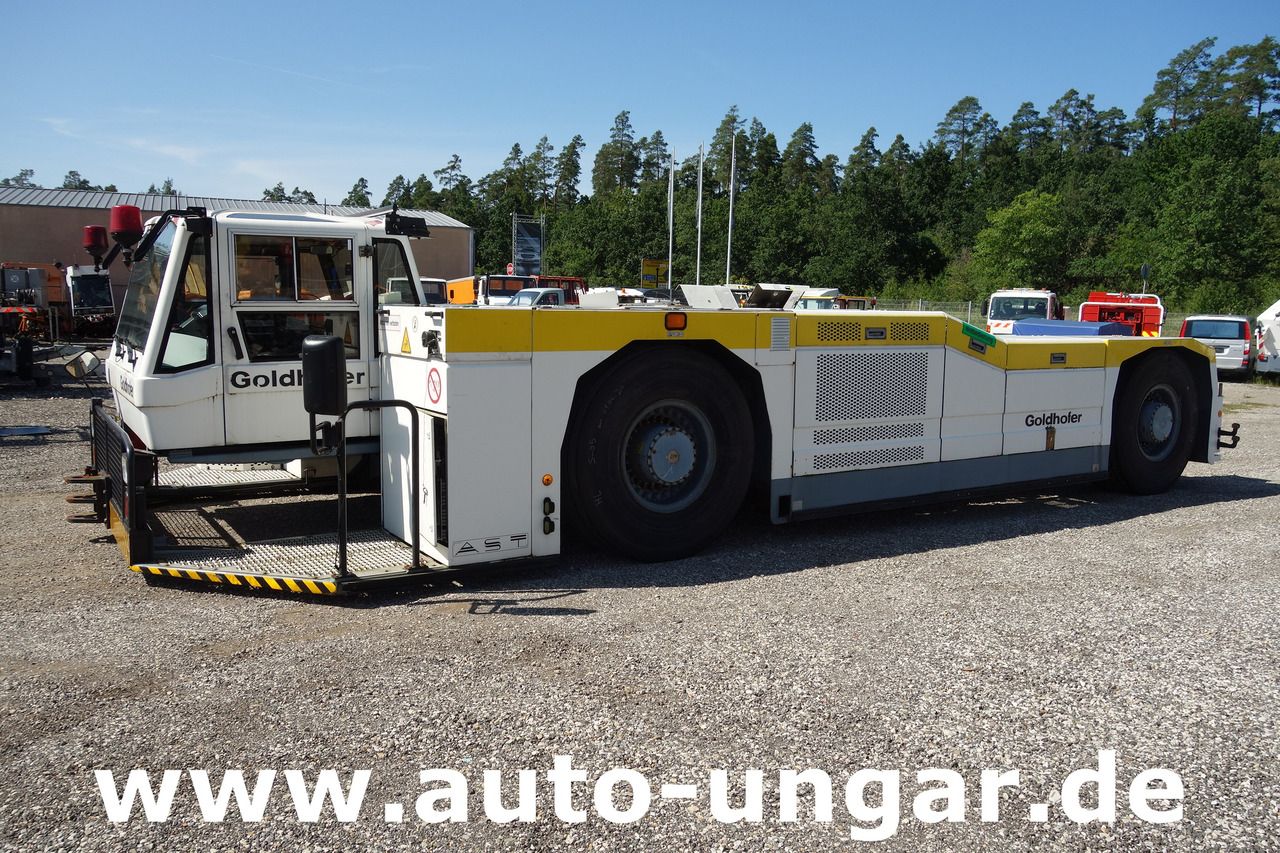 GOLDHOFER AST-1 A500 Baujahr 1999 Push-Back towbarless Pushback Liebherr used GSE - Traktor za vuču zrakoplova: slika GOLDHOFER AST-1 A500 Baujahr 1999 Push-Back towbarless Pushback Liebherr used GSE - Traktor za vuču zrakoplova GOLDHOFER AST-1 A500 Baujahr 1999 Push-Back towbarless Pushback Liebherr used GSE - Traktor za vuču zrakoplova: slika GOLDHOFER AST-1 A500 Baujahr 1999 Push-Back towbarless Pushback Liebherr used GSE - Traktor za vuču zrakoplova