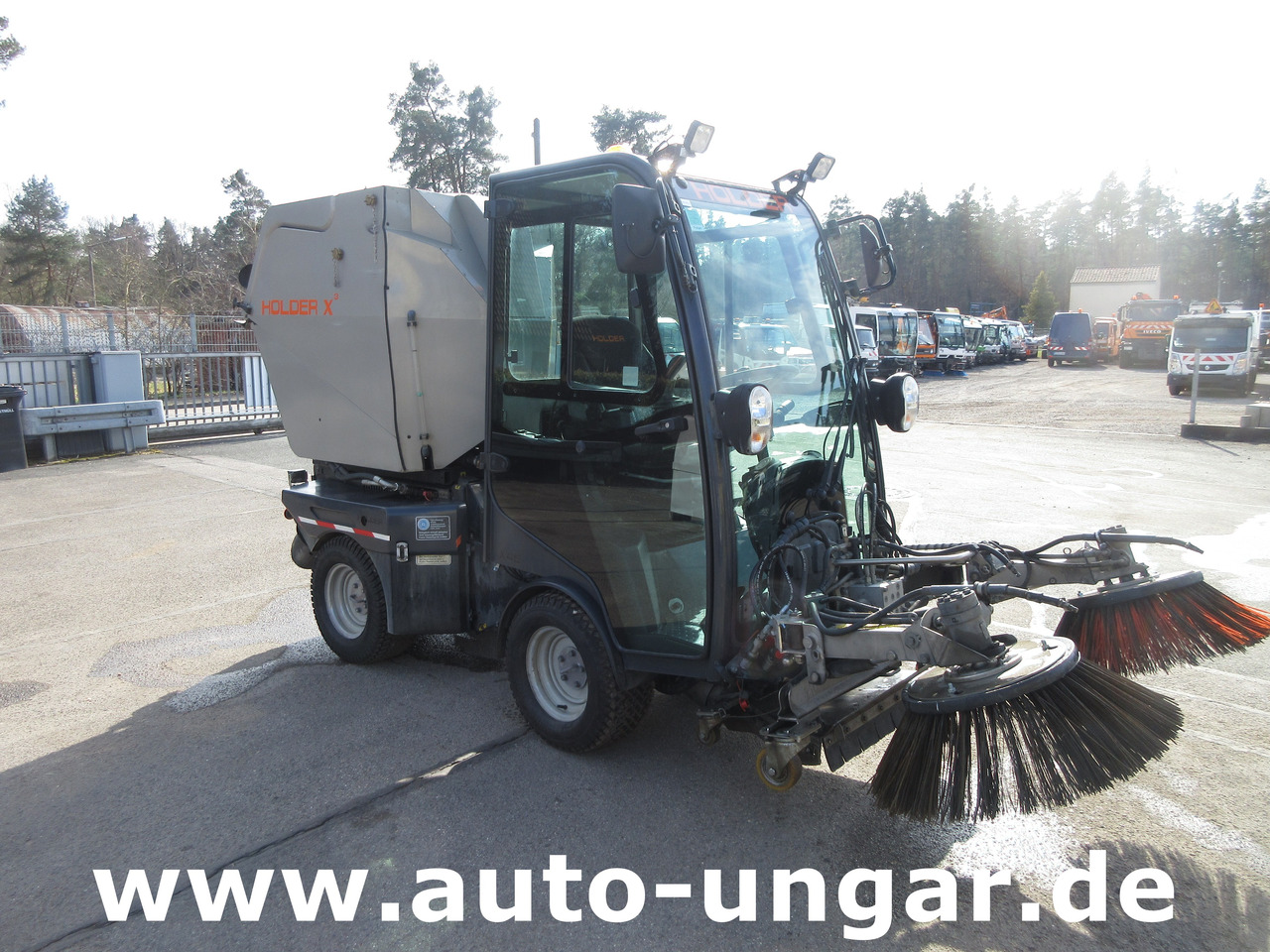 Holder X45 Kubota Diesel Motor Baujahr 2019 Allrad Kehrmaschine Geräteträger - Općinski traktor: slika Holder X45 Kubota Diesel Motor Baujahr 2019 Allrad Kehrmaschine Geräteträger - Općinski traktor Holder X45 Kubota Diesel Motor Baujahr 2019 Allrad Kehrmaschine Geräteträger - Općinski traktor: slika Holder X45 Kubota Diesel Motor Baujahr 2019 Allrad Kehrmaschine Geräteträger - Općinski traktor