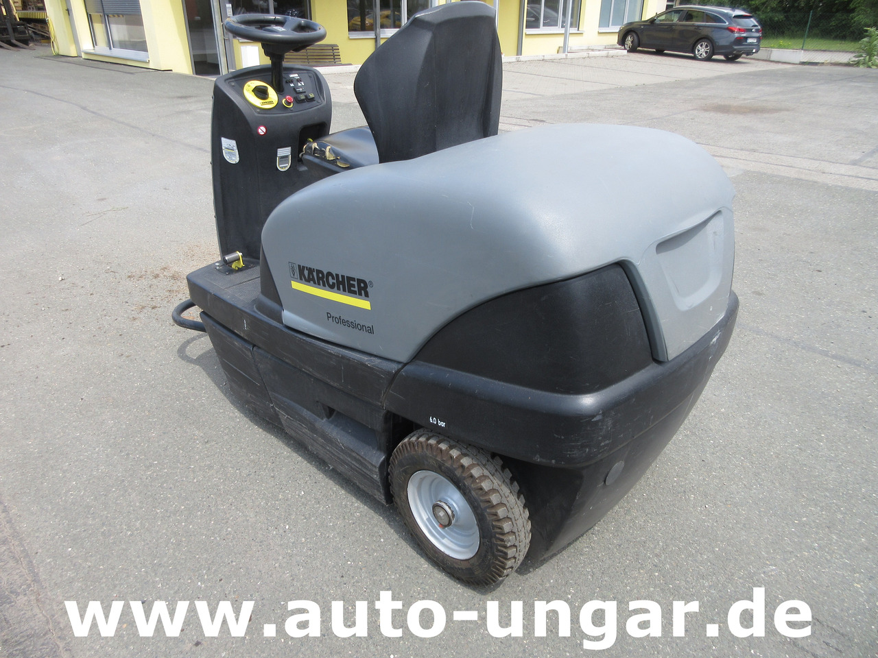 KÄRCHER KM 100/100 RBP Pack 1.280-112.0 elektrische Parkplatzkehrmaschine Hallenkehrmaschine Elektro - Cestovna čistilica: slika KÄRCHER KM 100/100 RBP Pack 1.280-112.0 elektrische Parkplatzkehrmaschine Hallenkehrmaschine Elektro - Cestovna čistilica KÄRCHER KM 100/100 RBP Pack 1.280-112.0 elektrische Parkplatzkehrmaschine Hallenkehrmaschine Elektro - Cestovna čistilica: slika KÄRCHER KM 100/100 RBP Pack 1.280-112.0 elektrische Parkplatzkehrmaschine Hallenkehrmaschine Elektro - Cestovna čistilica